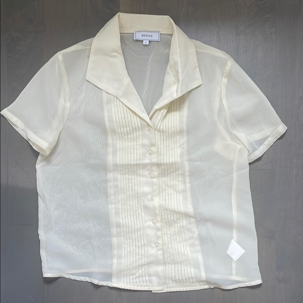 RIHOAS Cream Short Sleeve Button Down Shirt